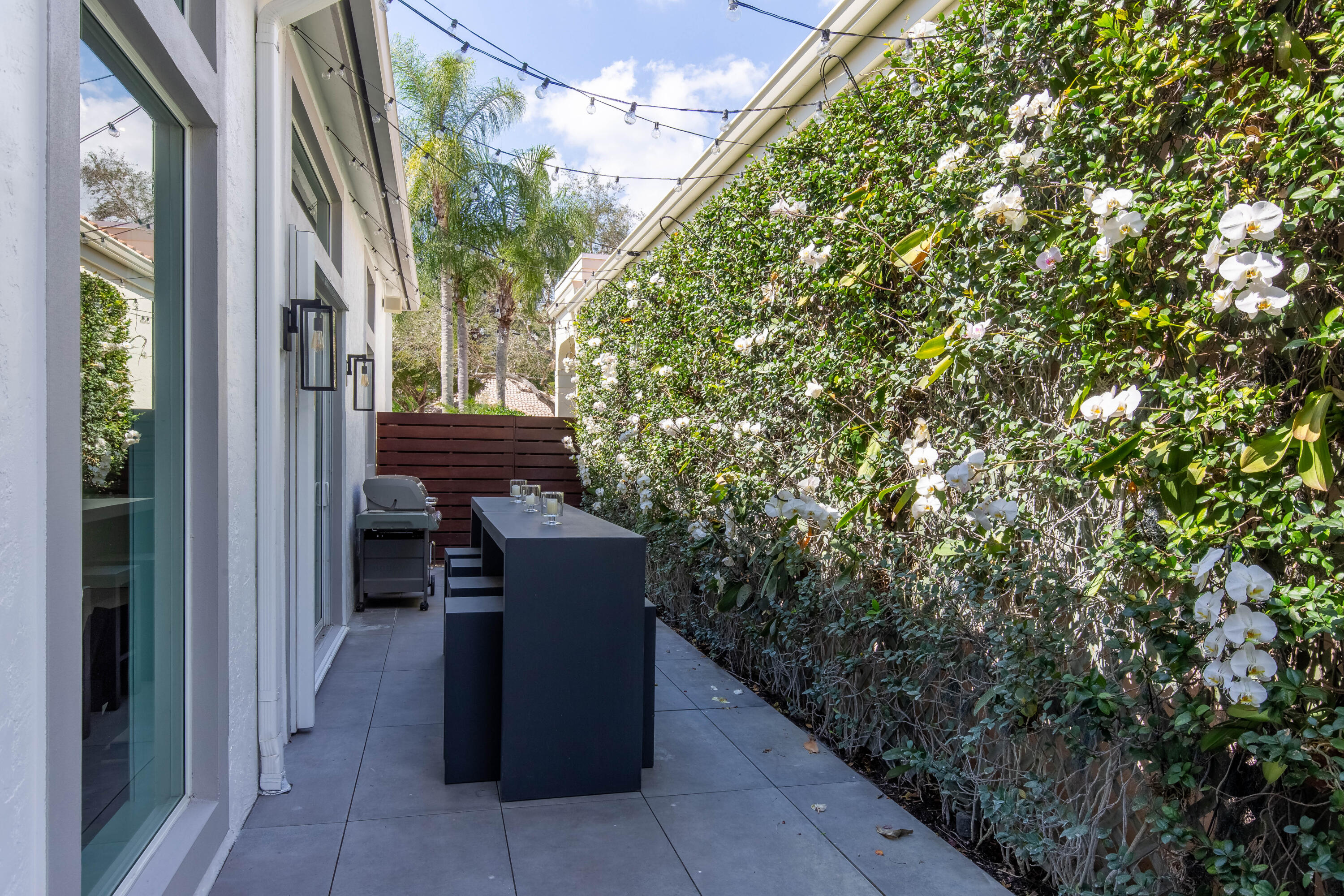 EAGLES LANDING OF P B POLO AND COUNTRY CLUB - Residential