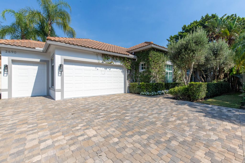 Photo of 2690 Players Court, Wellington, FL 33414 (MLS # R11166723)