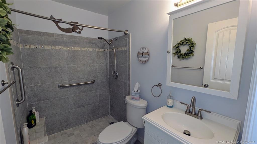 VISTA PINES CONDO - Residential Lease