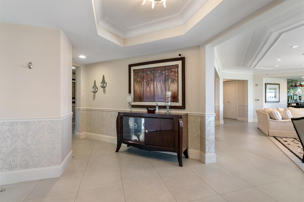 Ritz Carlton Residences - Residential