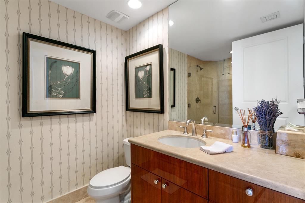 Ritz Carlton Residences - Residential