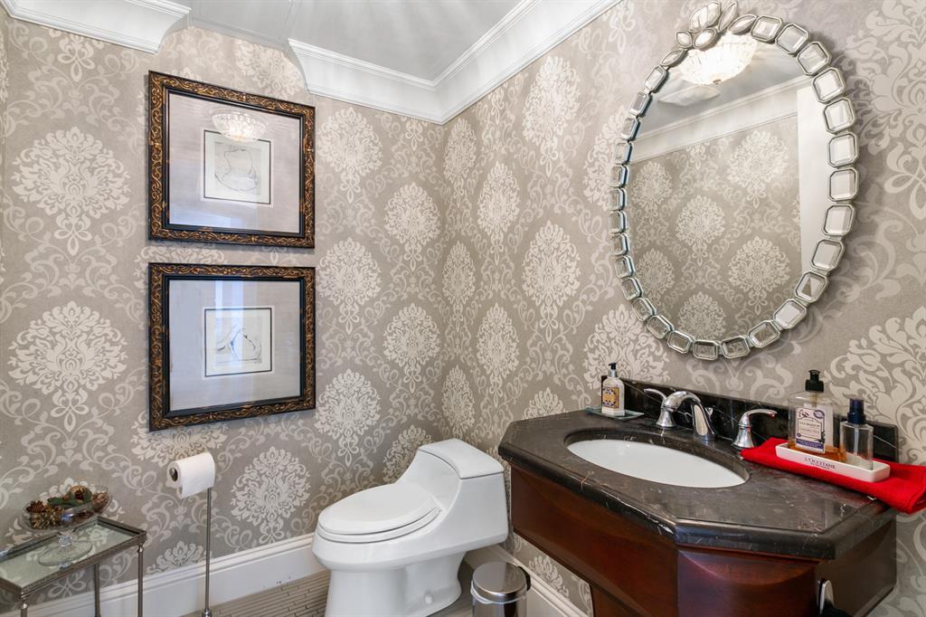 Ritz Carlton Residences - Residential