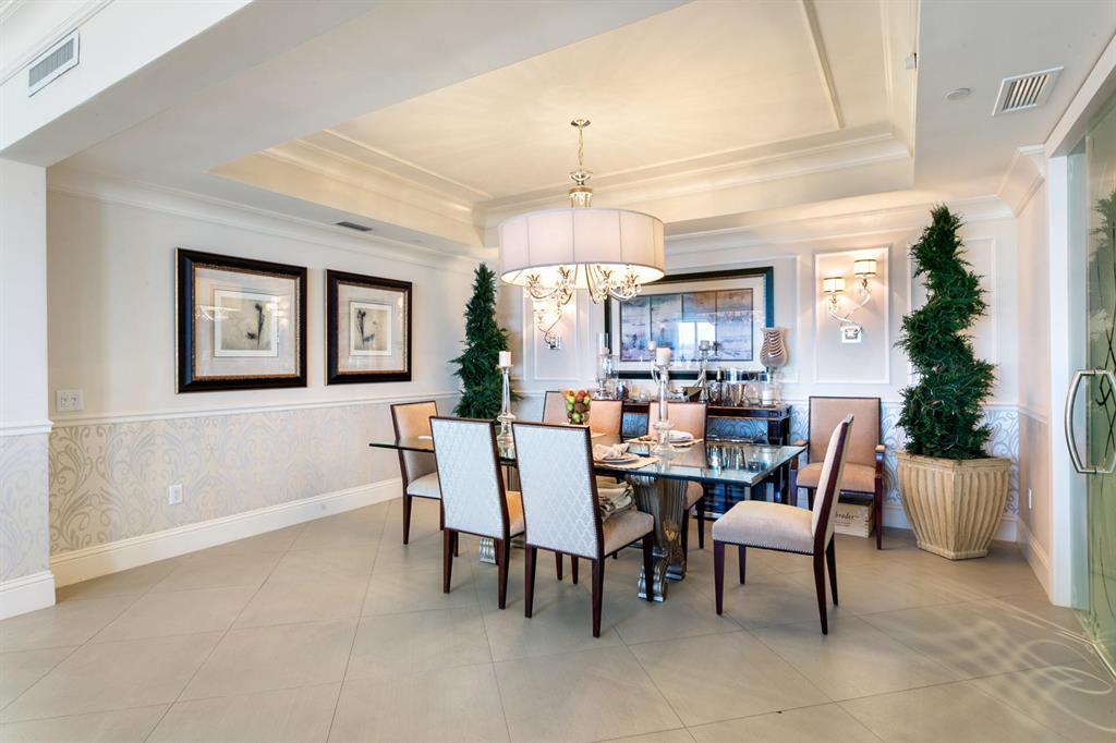 Ritz Carlton Residences - Residential