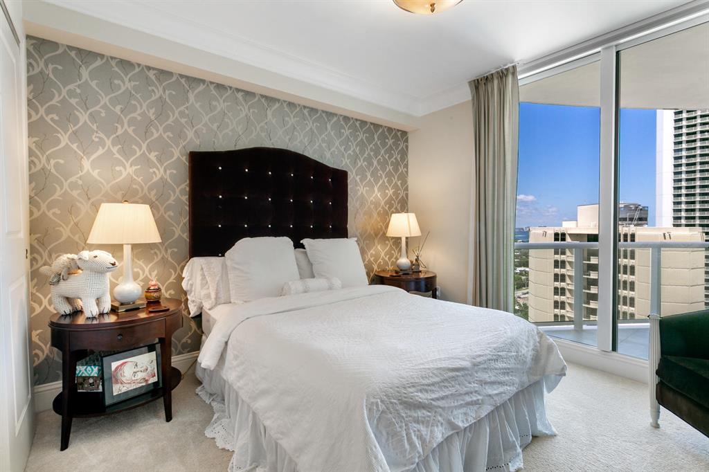 Ritz Carlton Residences - Residential