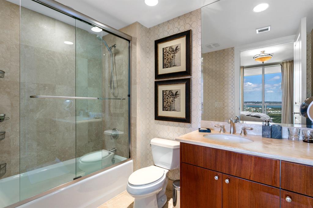 Ritz Carlton Residences - Residential