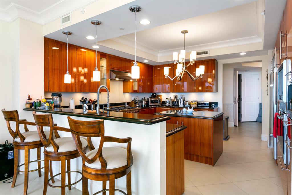 Ritz Carlton Residences - Residential