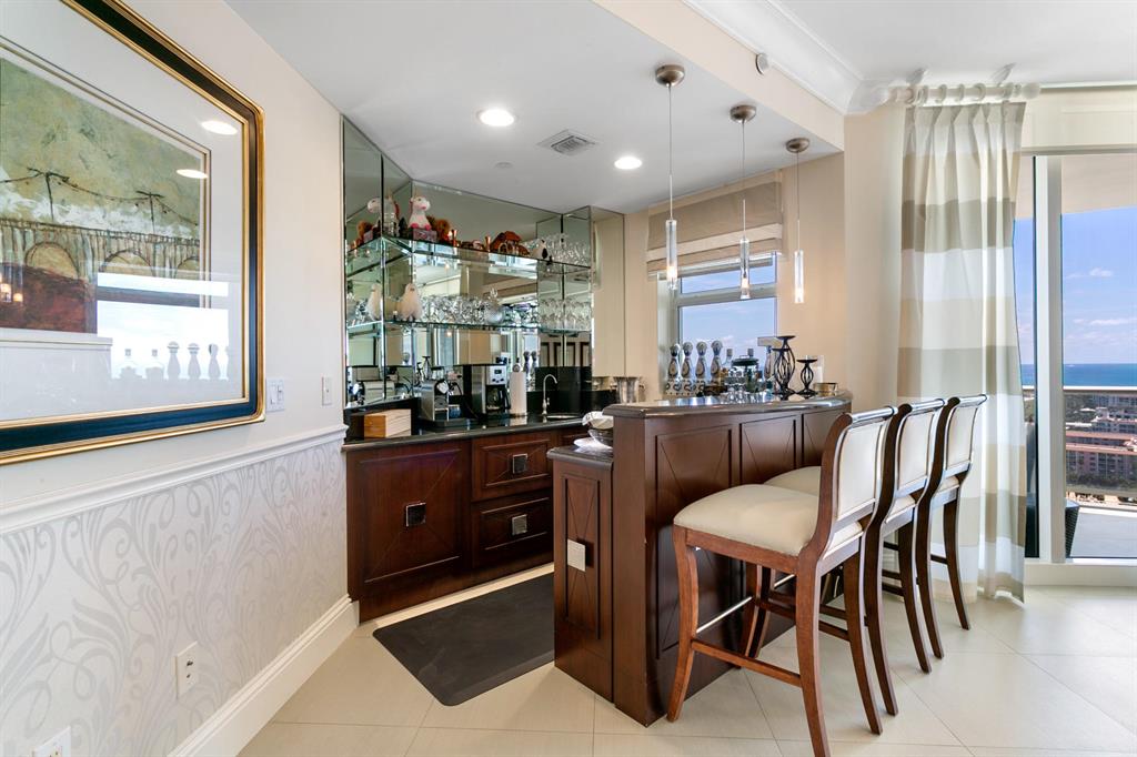 Ritz Carlton Residences - Residential