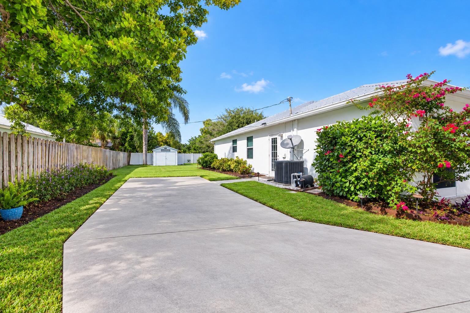 2971 SE MELALEUCA Boulevard