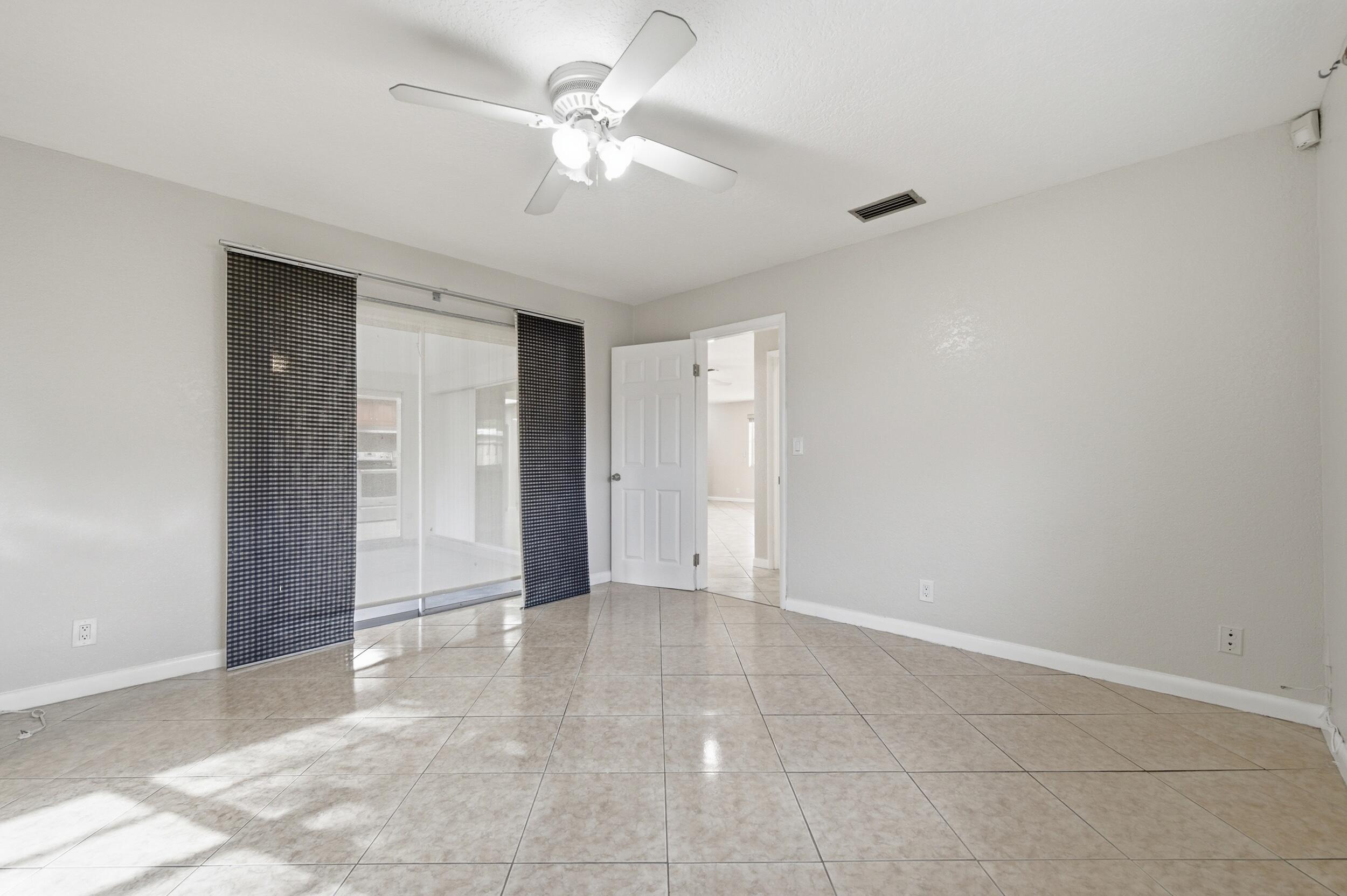 RIVERLAND VILLAGE SEC ONE - Residential Lease