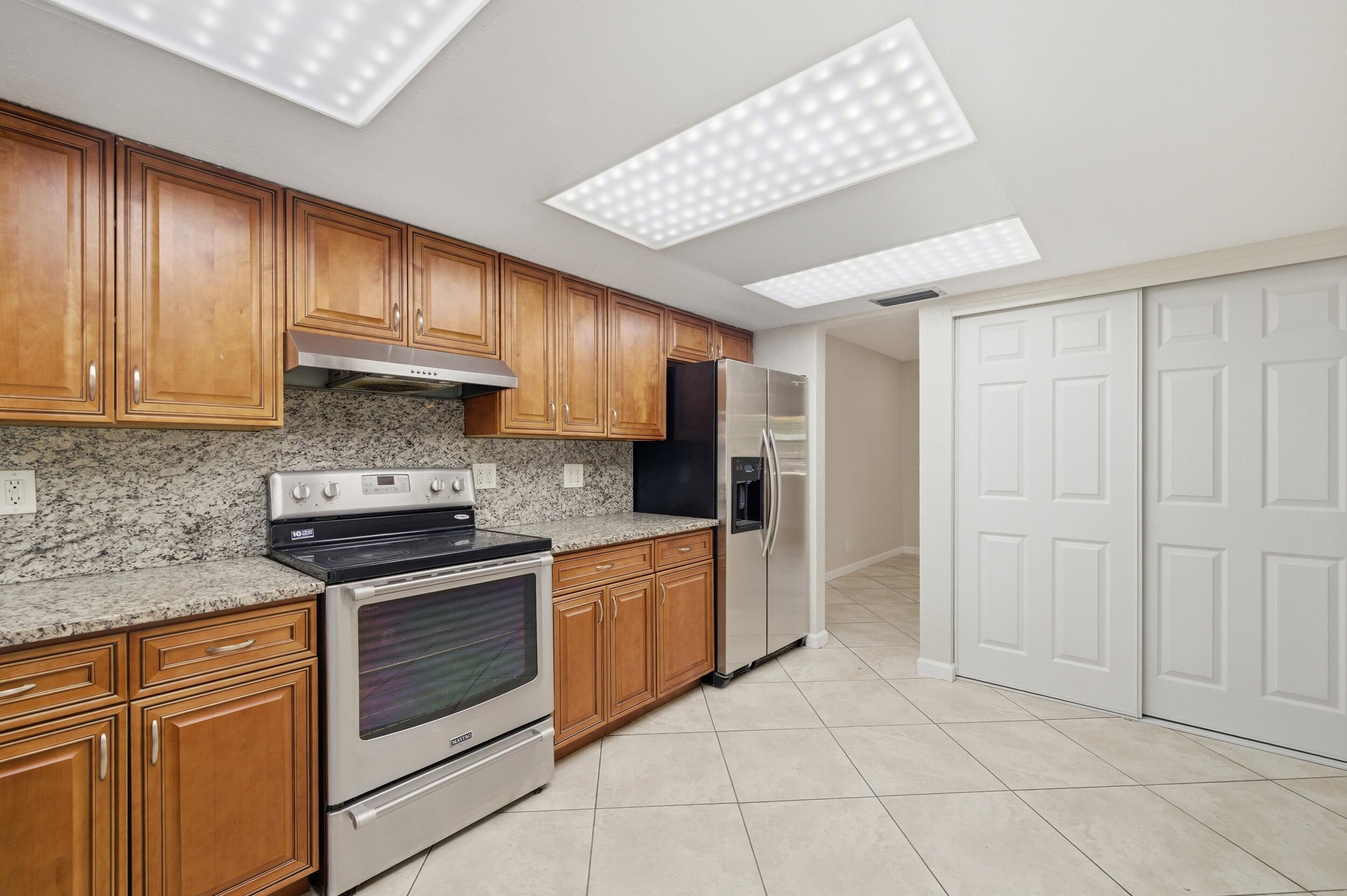 RIVERLAND VILLAGE SEC ONE - Residential Lease