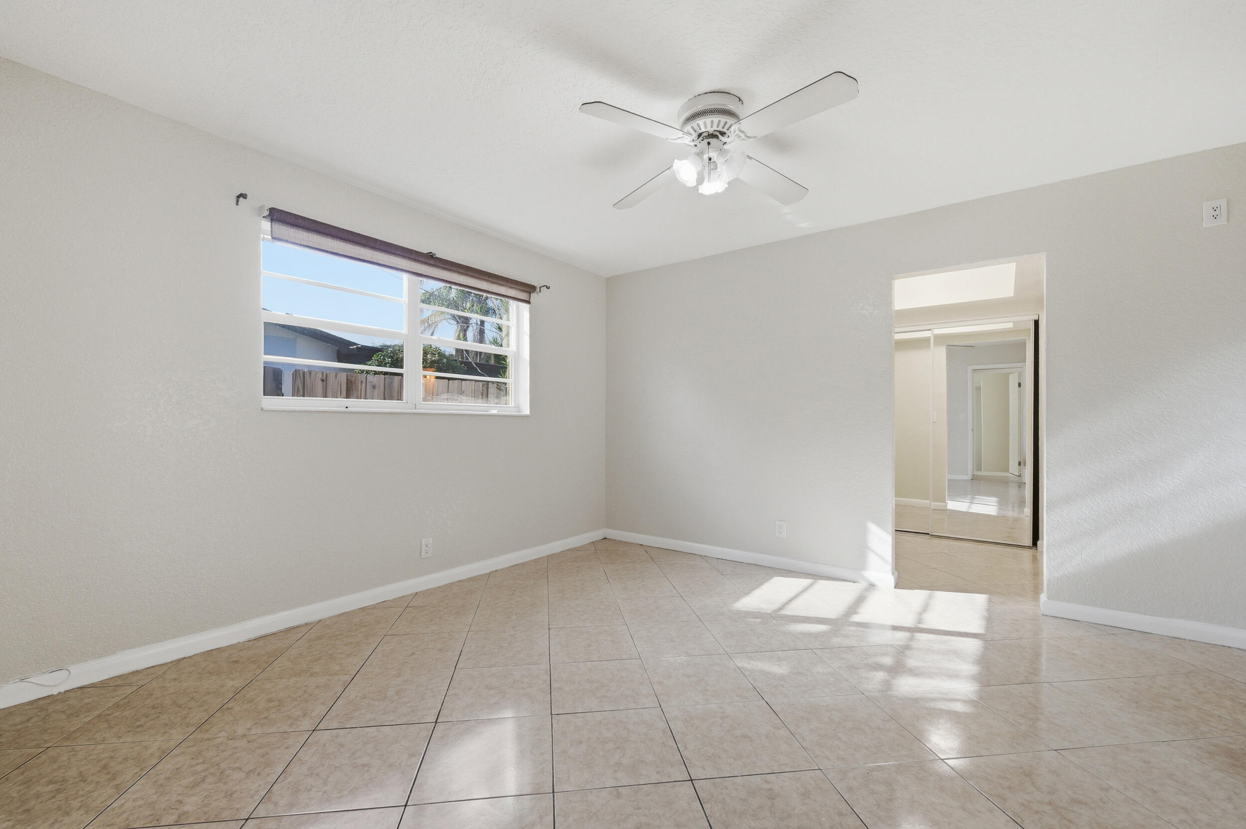 RIVERLAND VILLAGE SEC ONE - Residential Lease