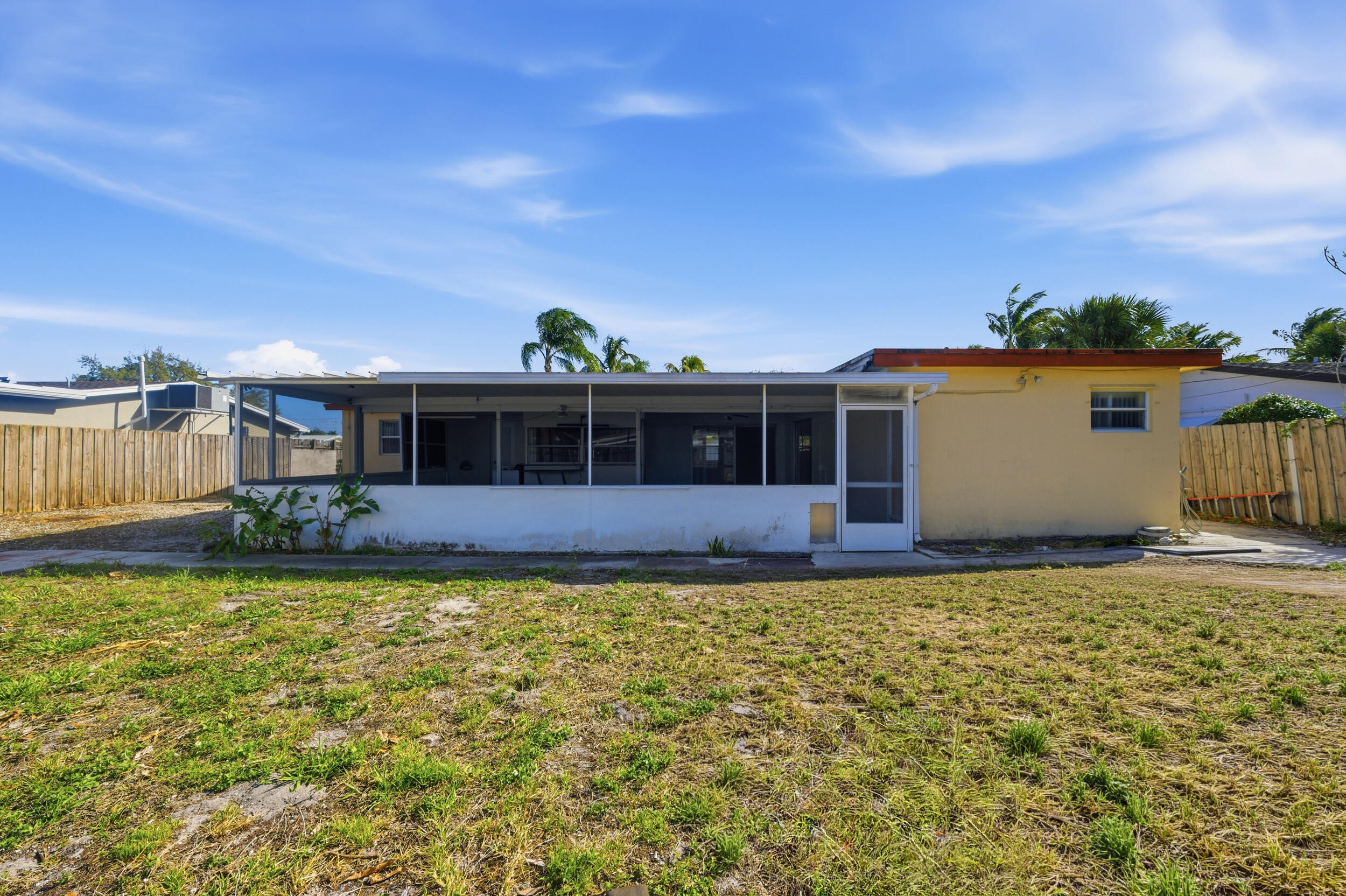 RIVERLAND VILLAGE SEC ONE - Residential Lease