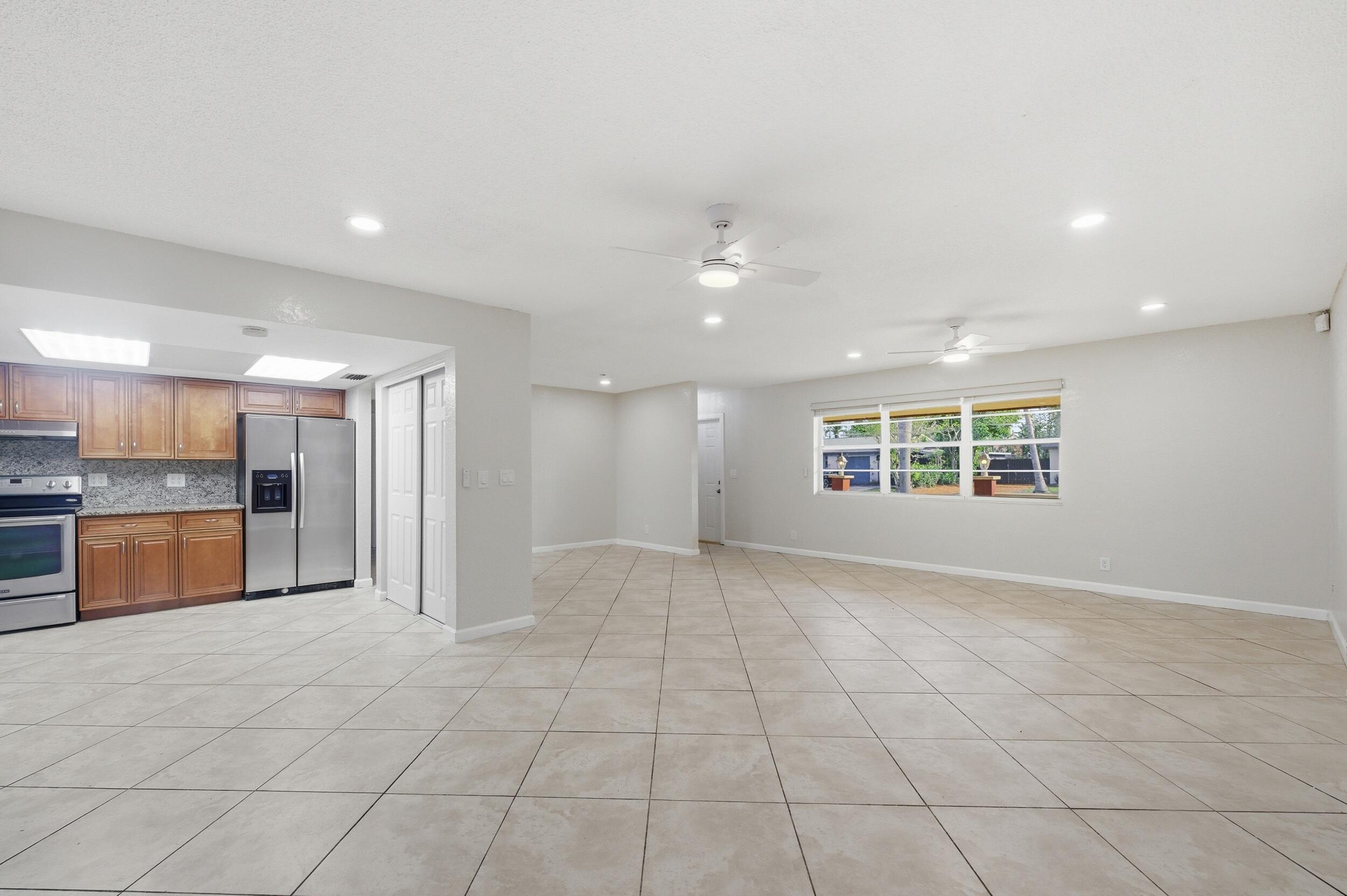 RIVERLAND VILLAGE SEC ONE - Residential Lease