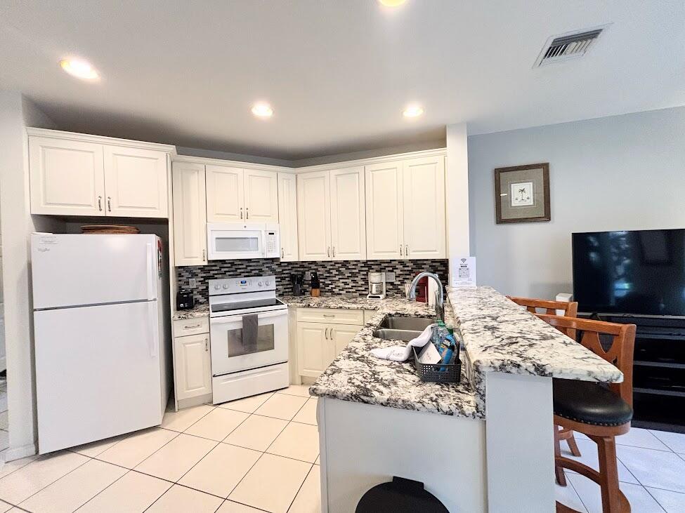 CASTLE PINES CONDOMINIUM - Residential