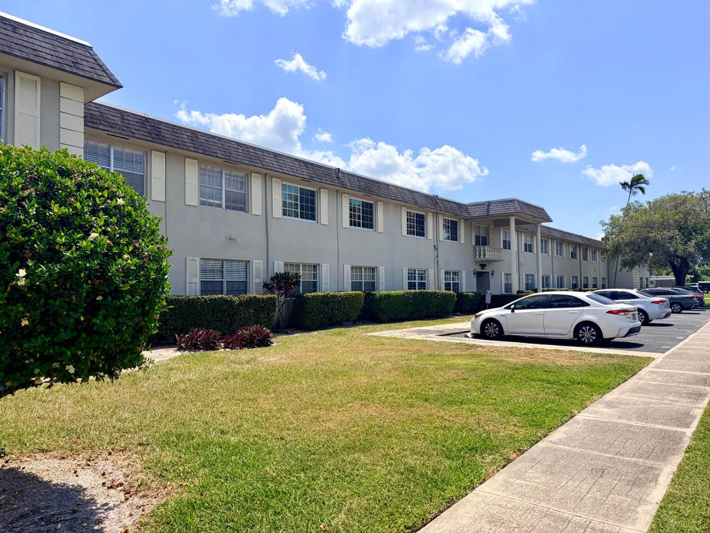 Photo of 1560 Mckinley Street #115w, Hollywood, FL 33020 (MLS # B26024823)
