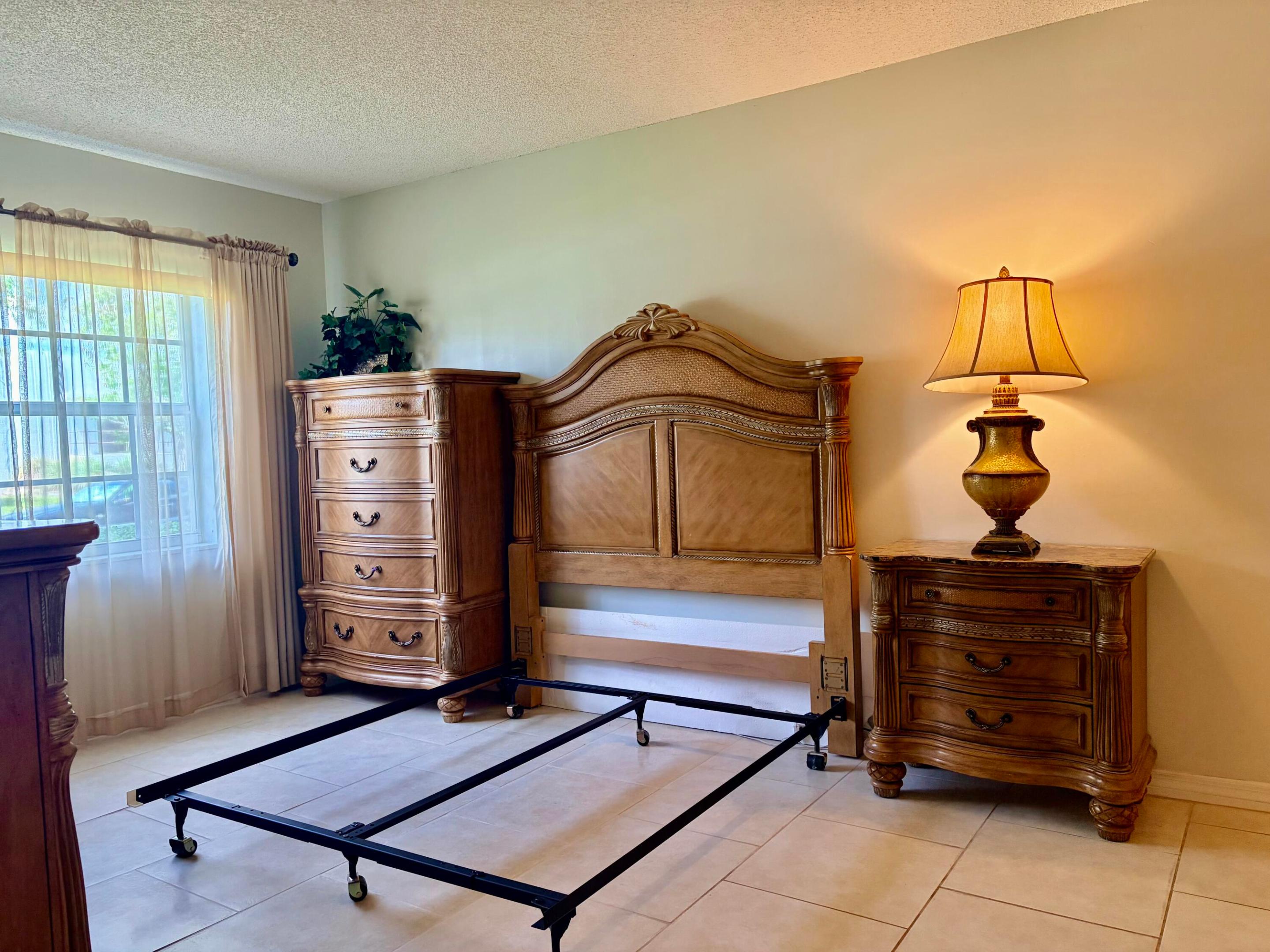 MAYFAIR APT CO-OP - Residential Lease