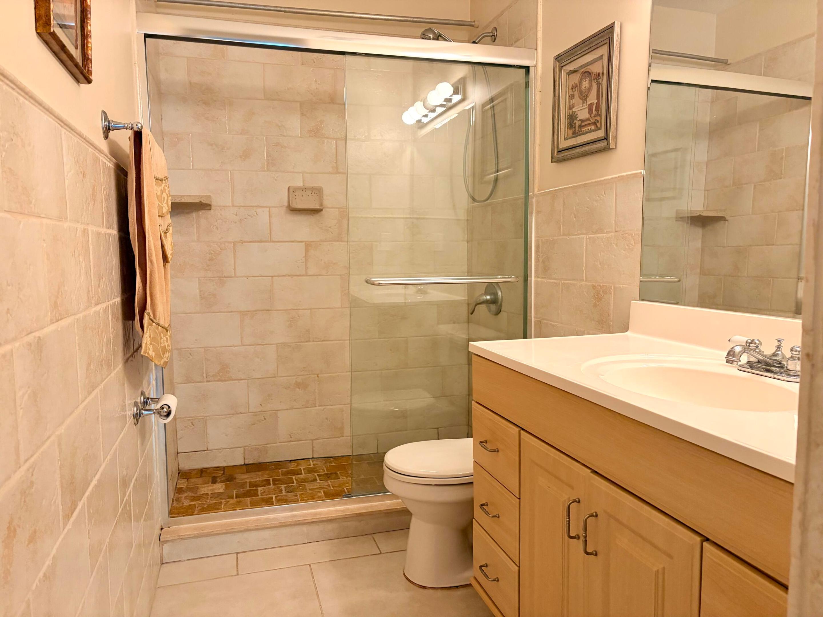 MAYFAIR APT CO-OP - Residential Lease