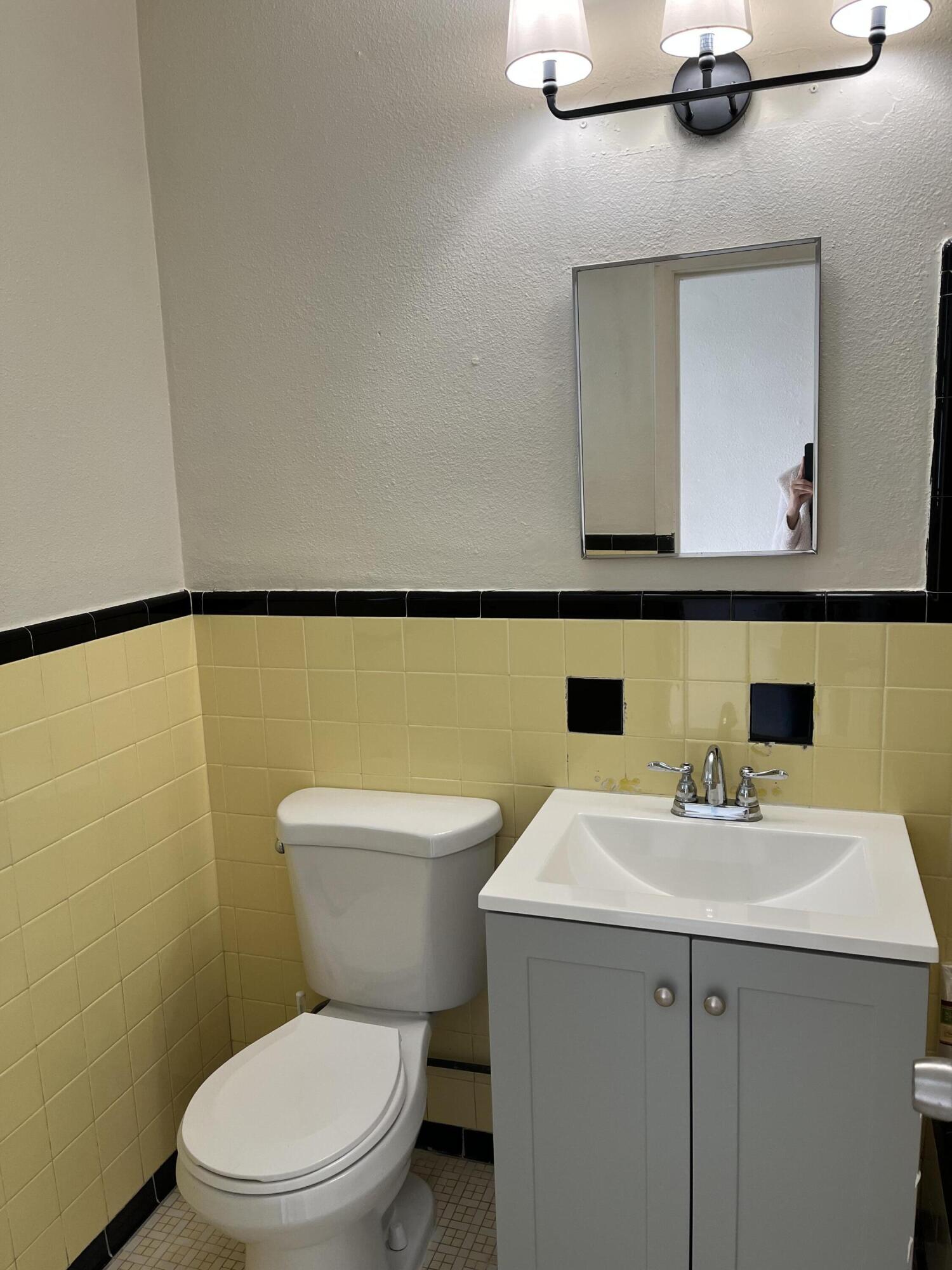 S/D OF 21-44-43, W 1/2 IN - Residential Income