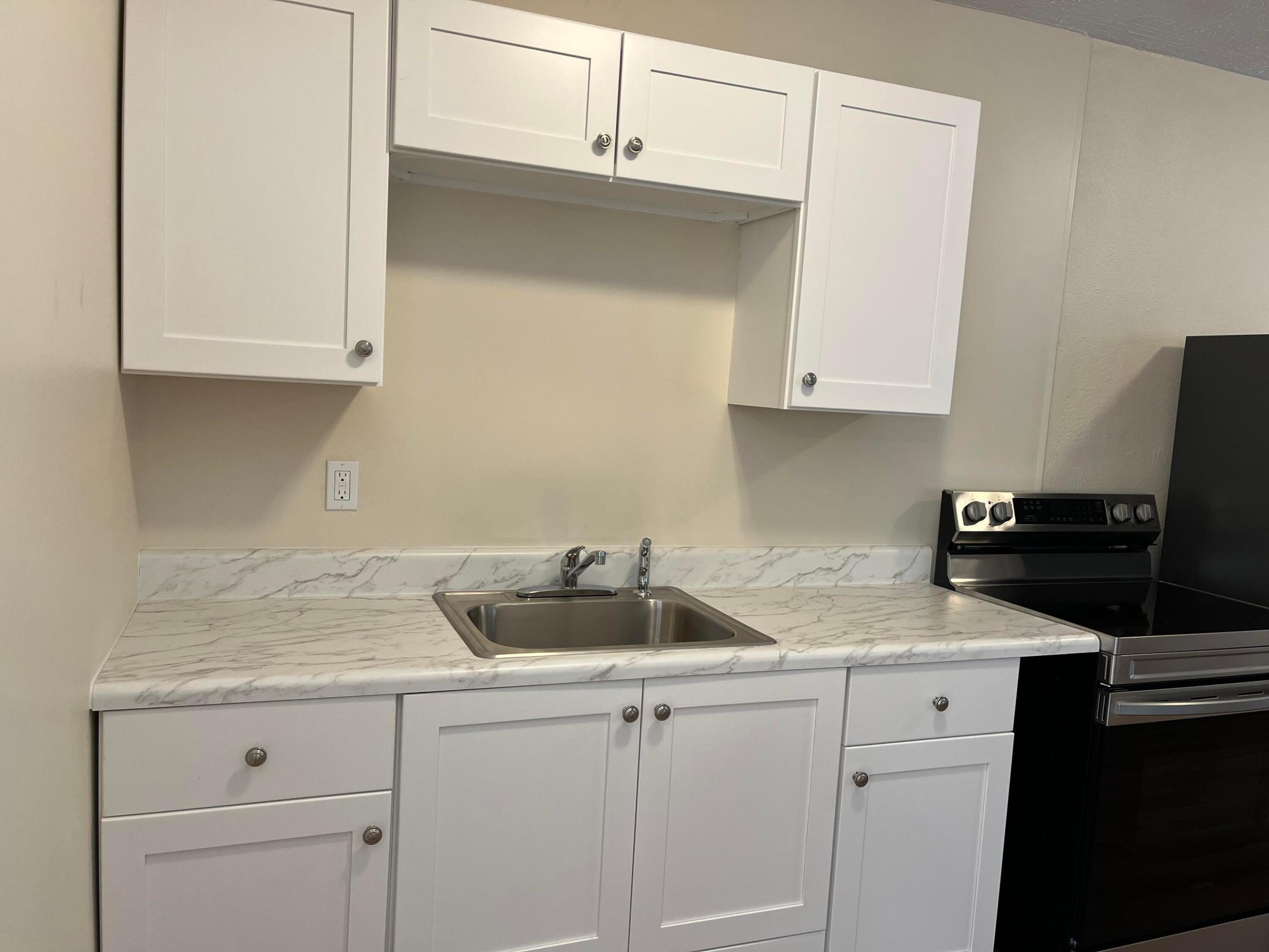 S/D OF 21-44-43, W 1/2 IN - Residential Income