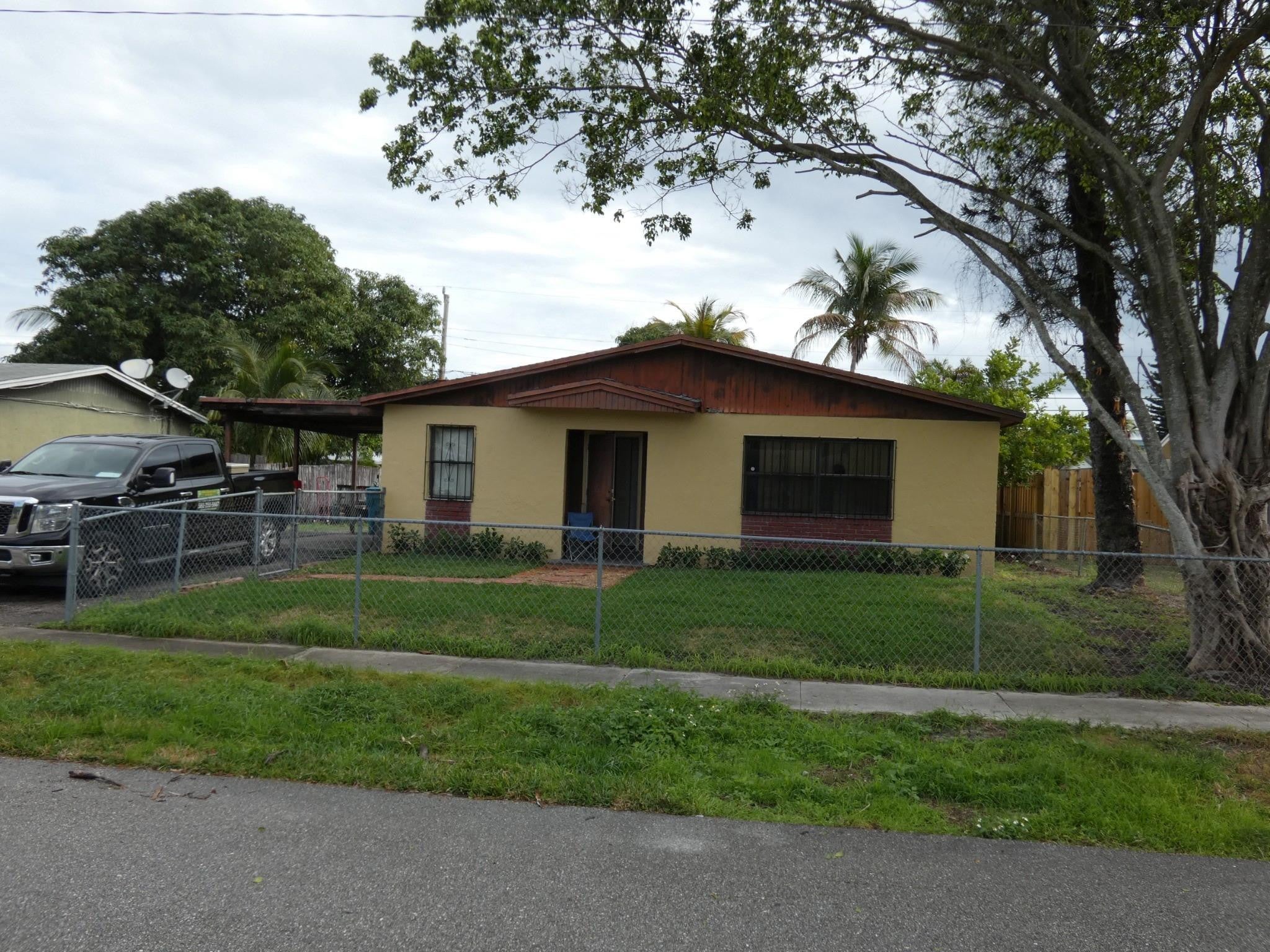 2350 NW 1st Street