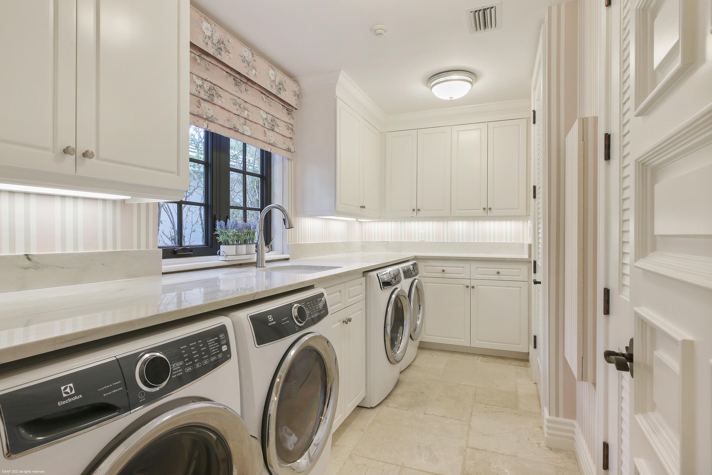 Portage Landing - Residential