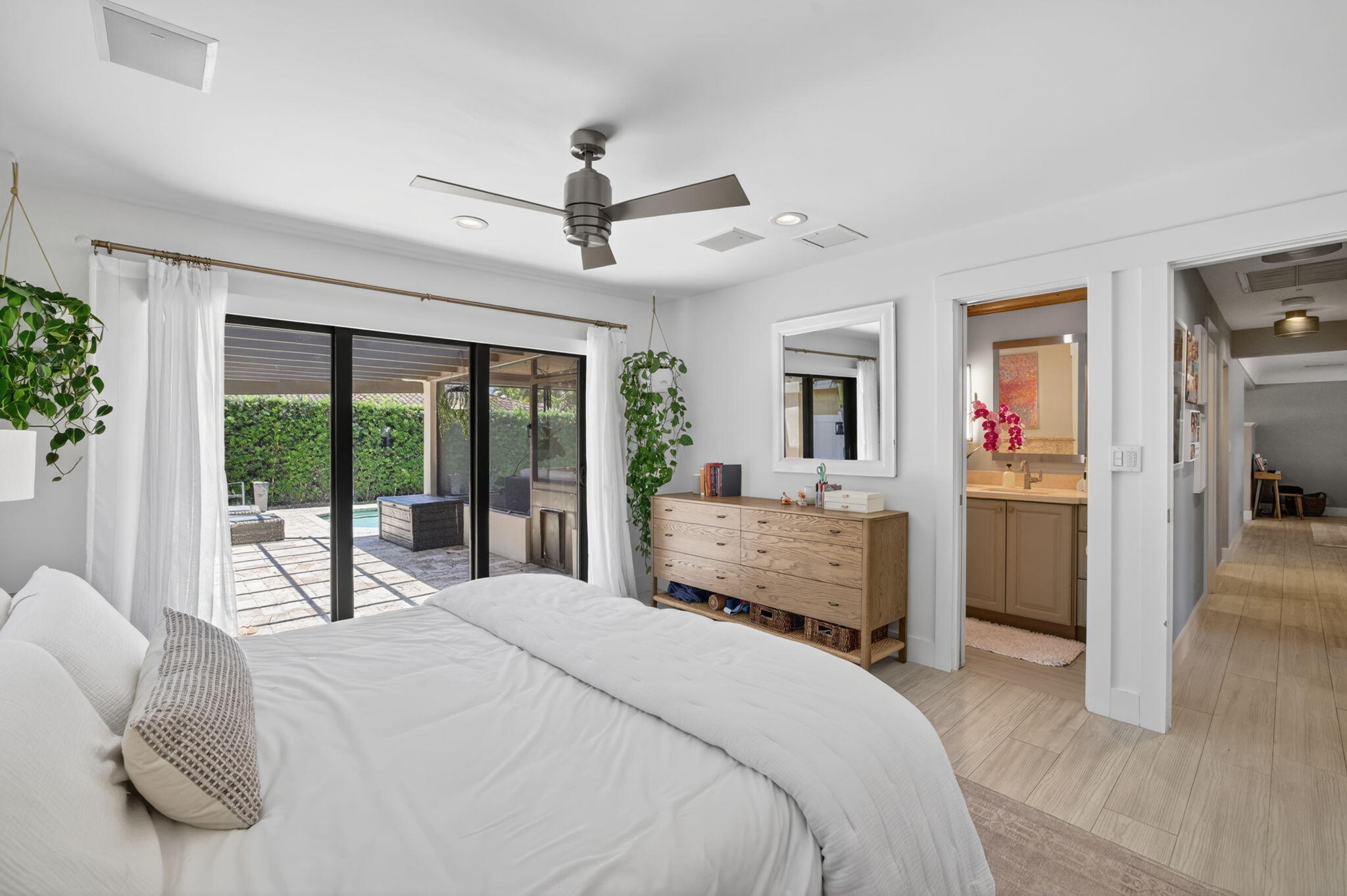 COVE 2ND SEC - Residential