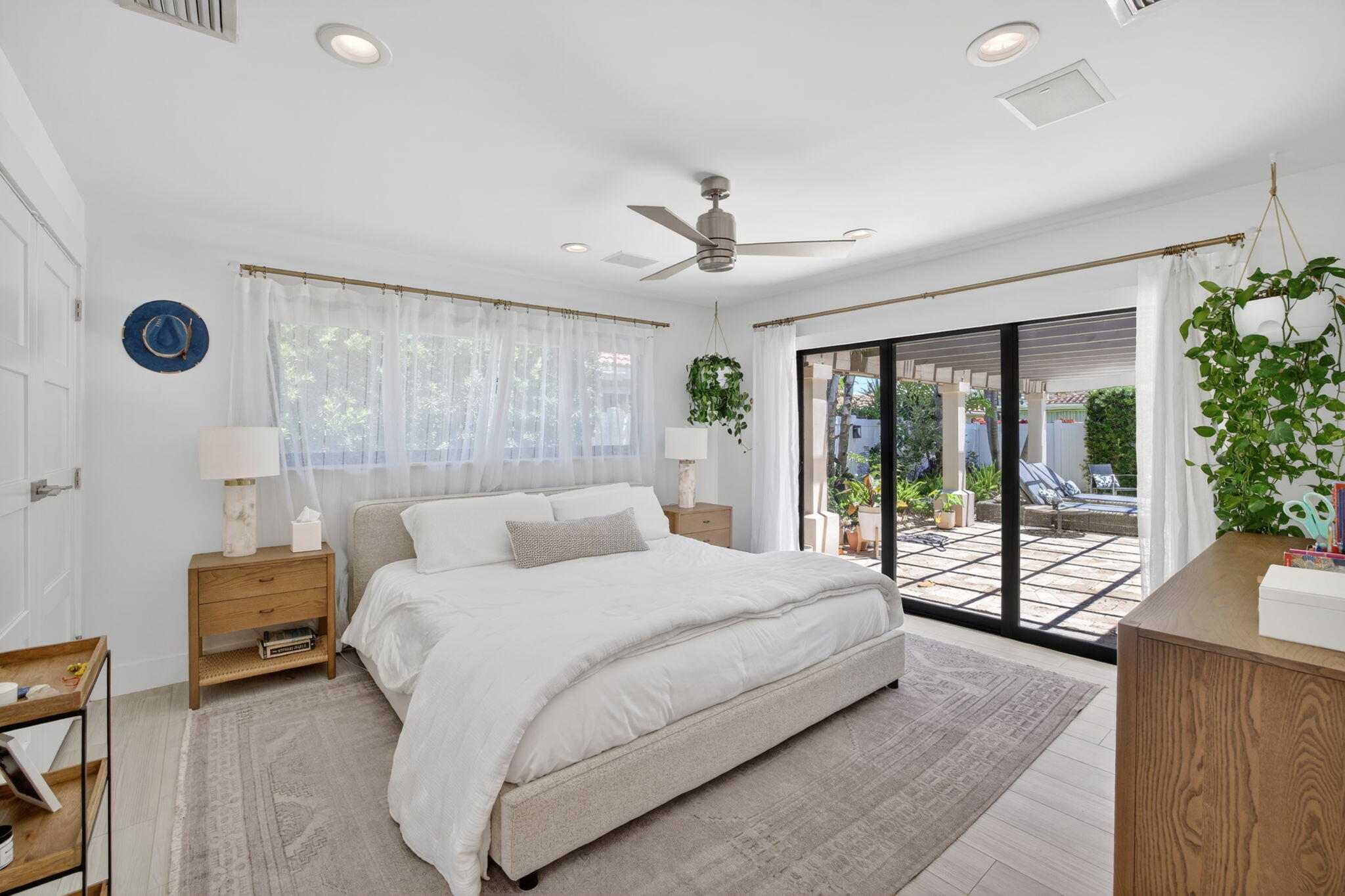 COVE 2ND SEC - Residential