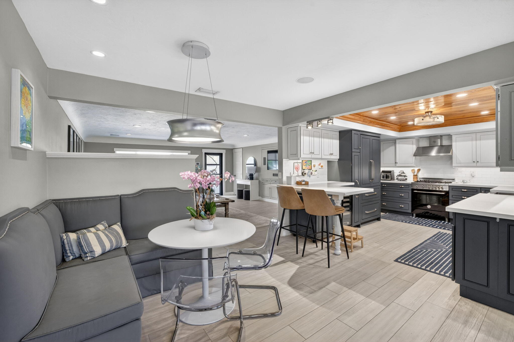 COVE 2ND SEC - Residential