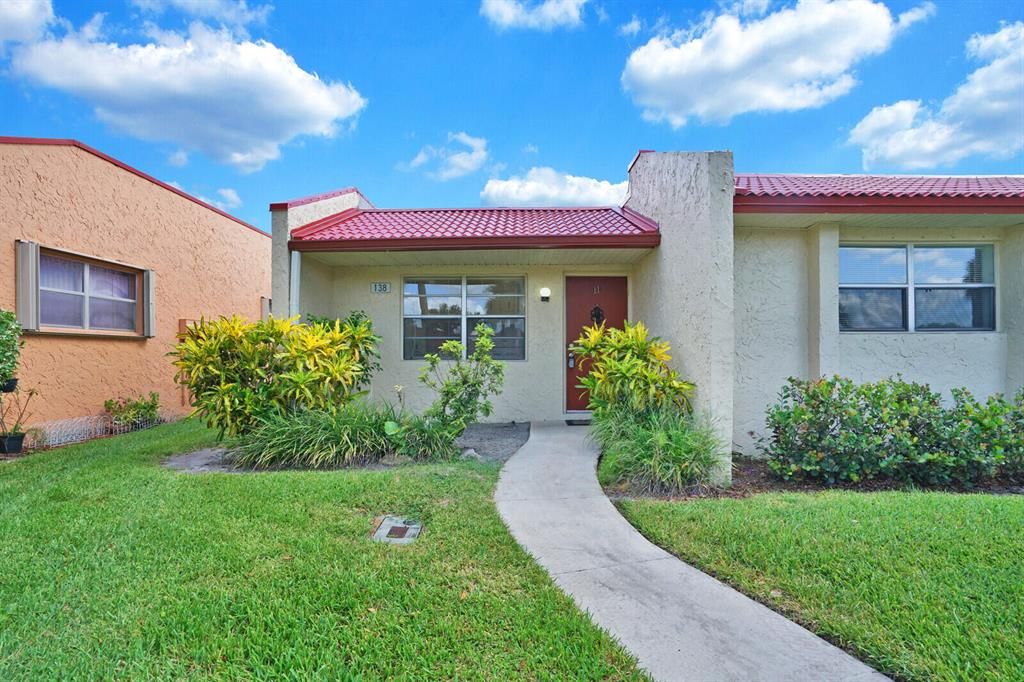 Photo of 138 Lake Barbara Drive #138, West Palm Beach, FL 33411 (MLS # R10740374)