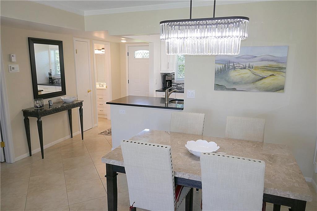 VILLAGE ROYALE GREENBROOK - Residential