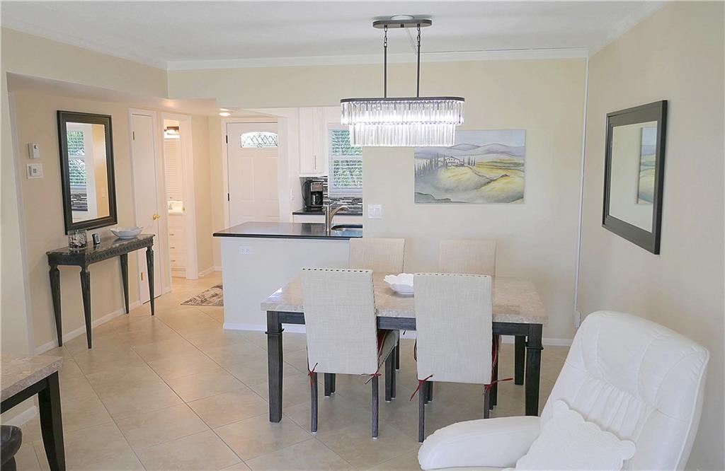 VILLAGE ROYALE GREENBROOK - Residential