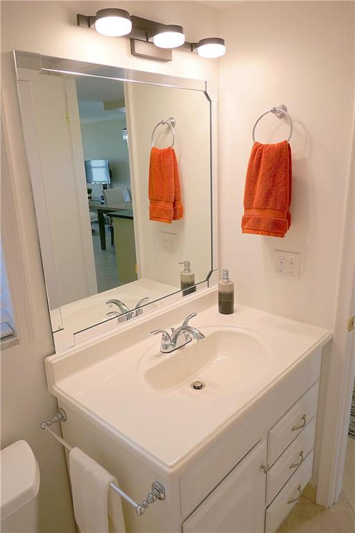 VILLAGE ROYALE GREENBROOK - Residential