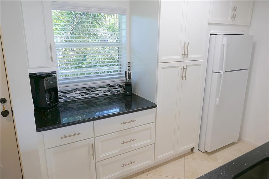 VILLAGE ROYALE GREENBROOK - Residential