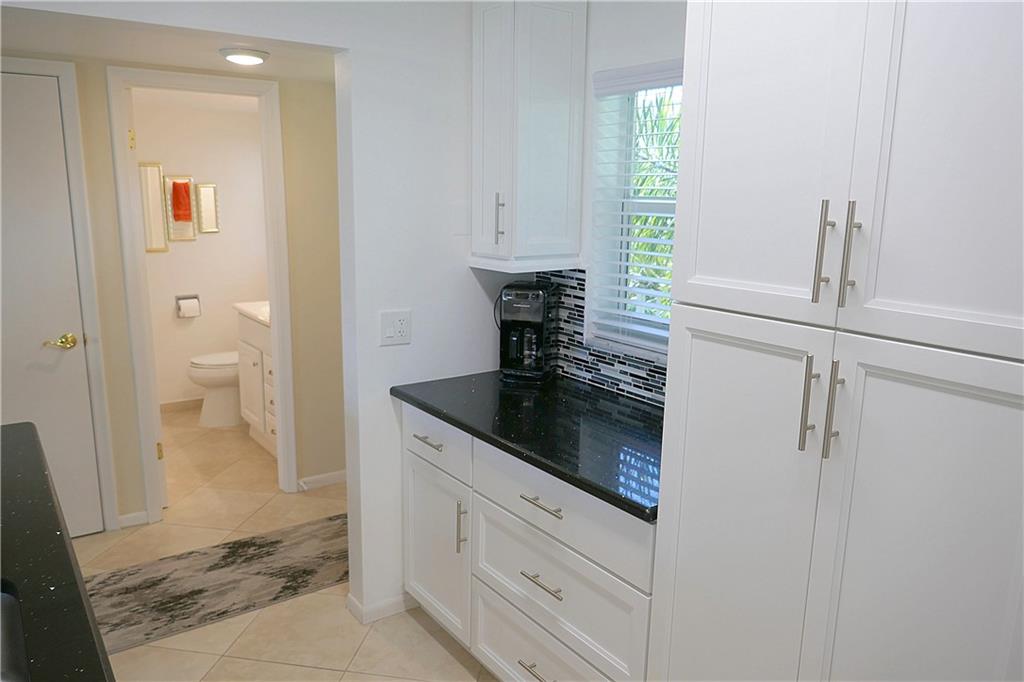 VILLAGE ROYALE GREENBROOK - Residential