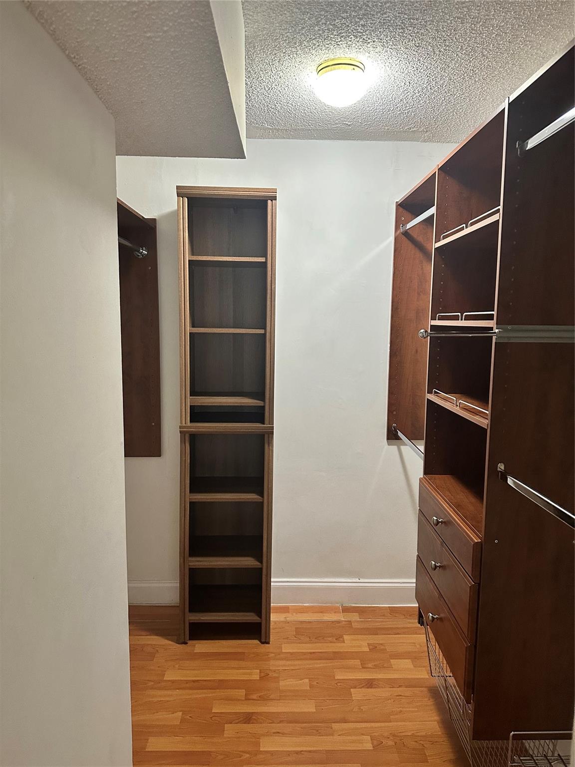 Windmill Lakes I Condo - Residential Lease