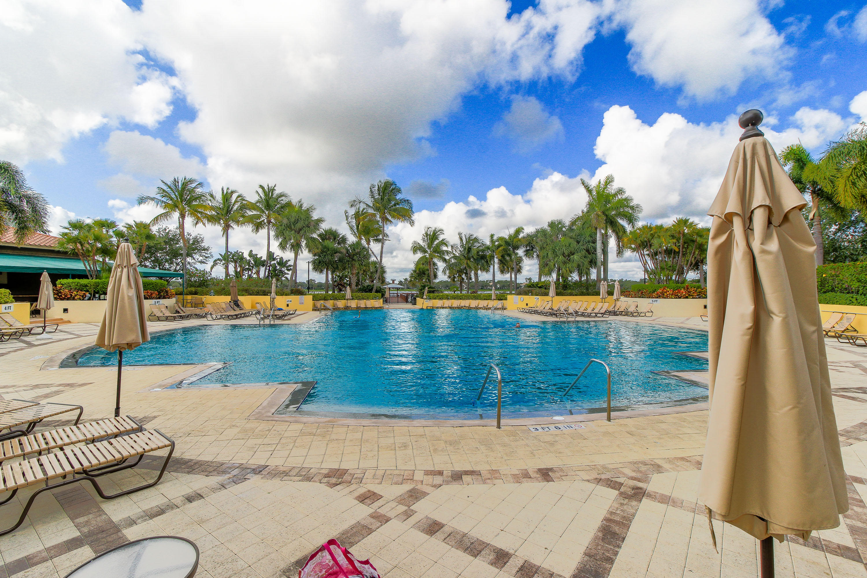 MANSIONS AT EVERGRENE WEST CONDO - Residential