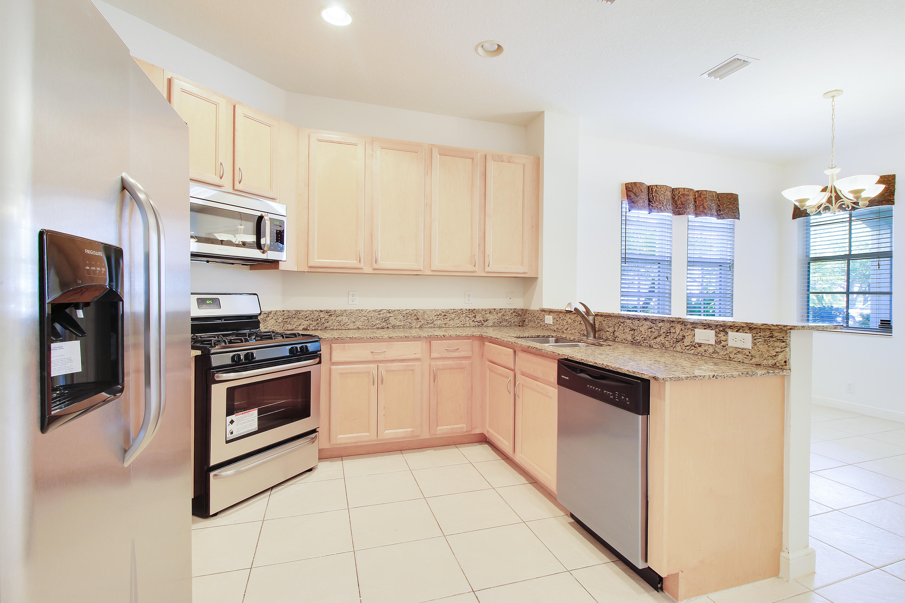 MANSIONS AT EVERGRENE WEST CONDO - Residential