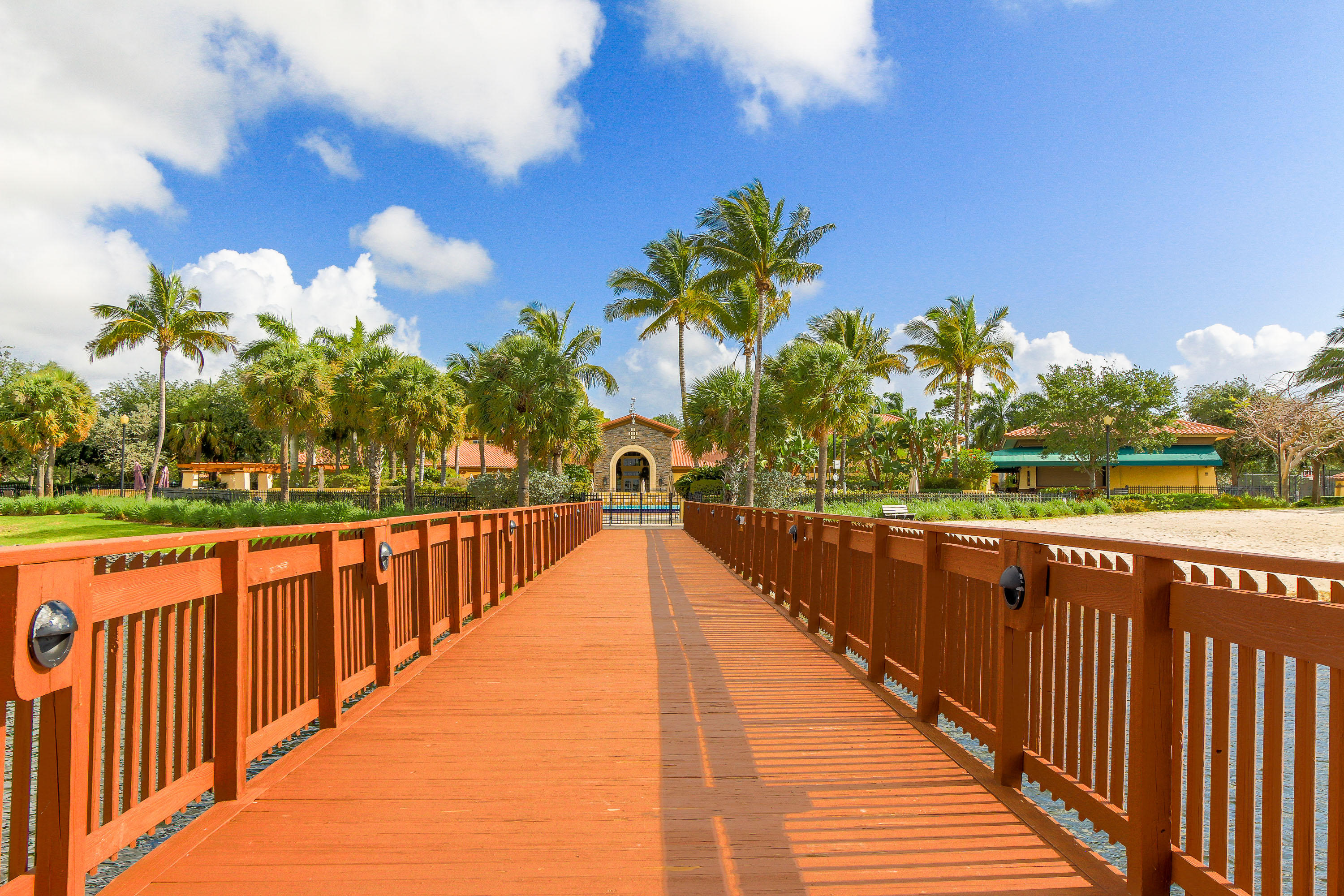 MANSIONS AT EVERGRENE WEST CONDO - Residential