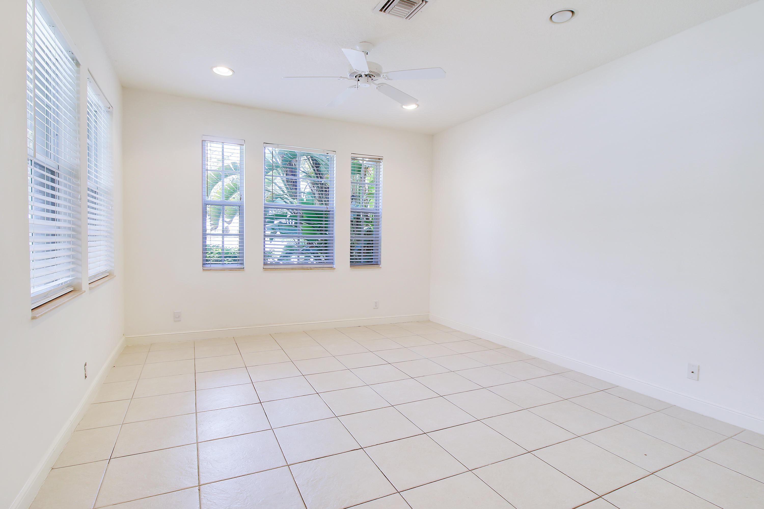 MANSIONS AT EVERGRENE WEST CONDO - Residential