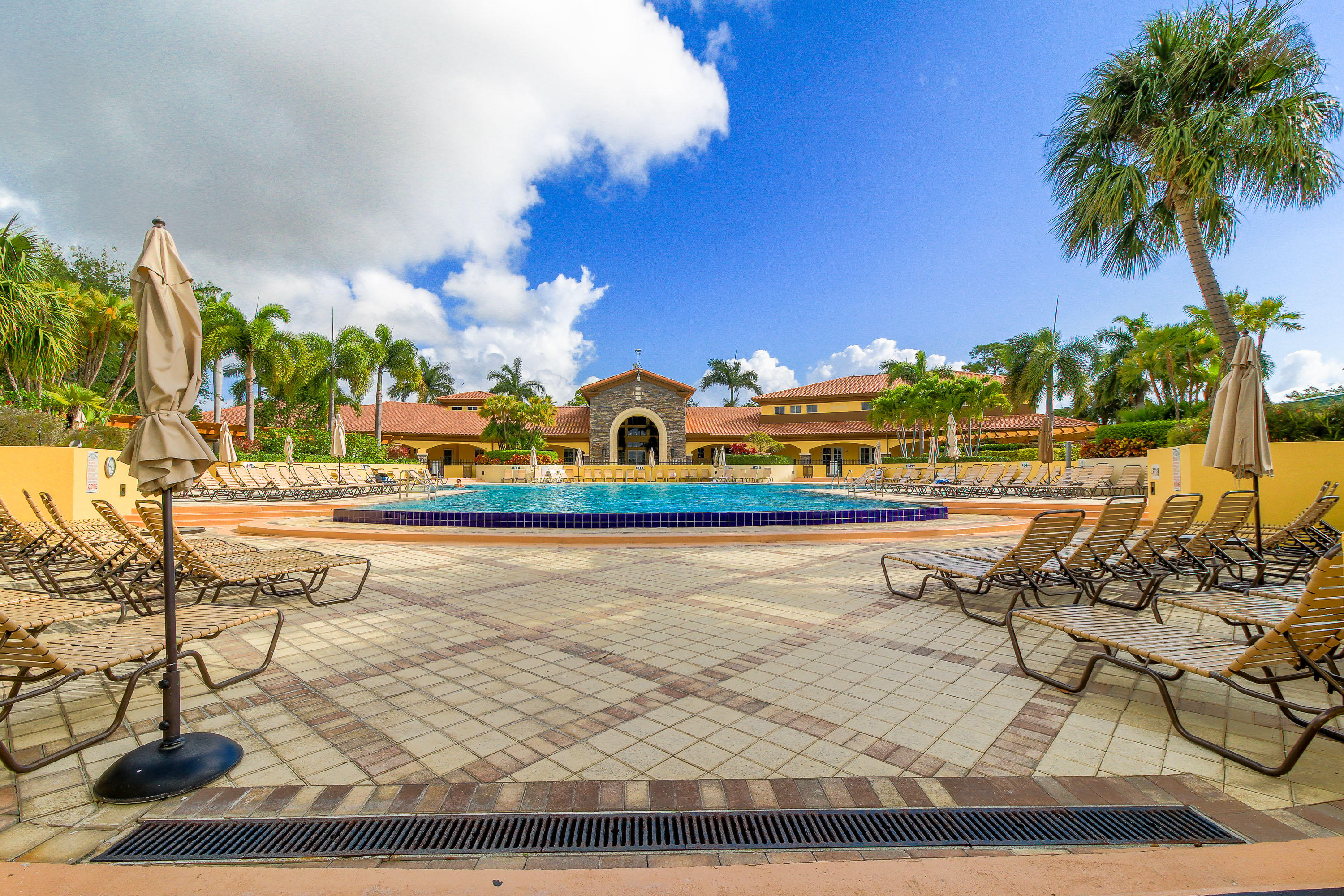 MANSIONS AT EVERGRENE WEST CONDO - Residential