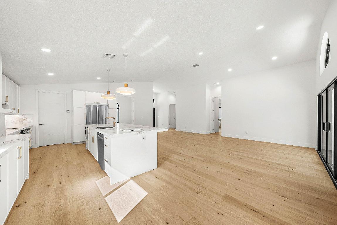 ASPEN RIDGE - Residential