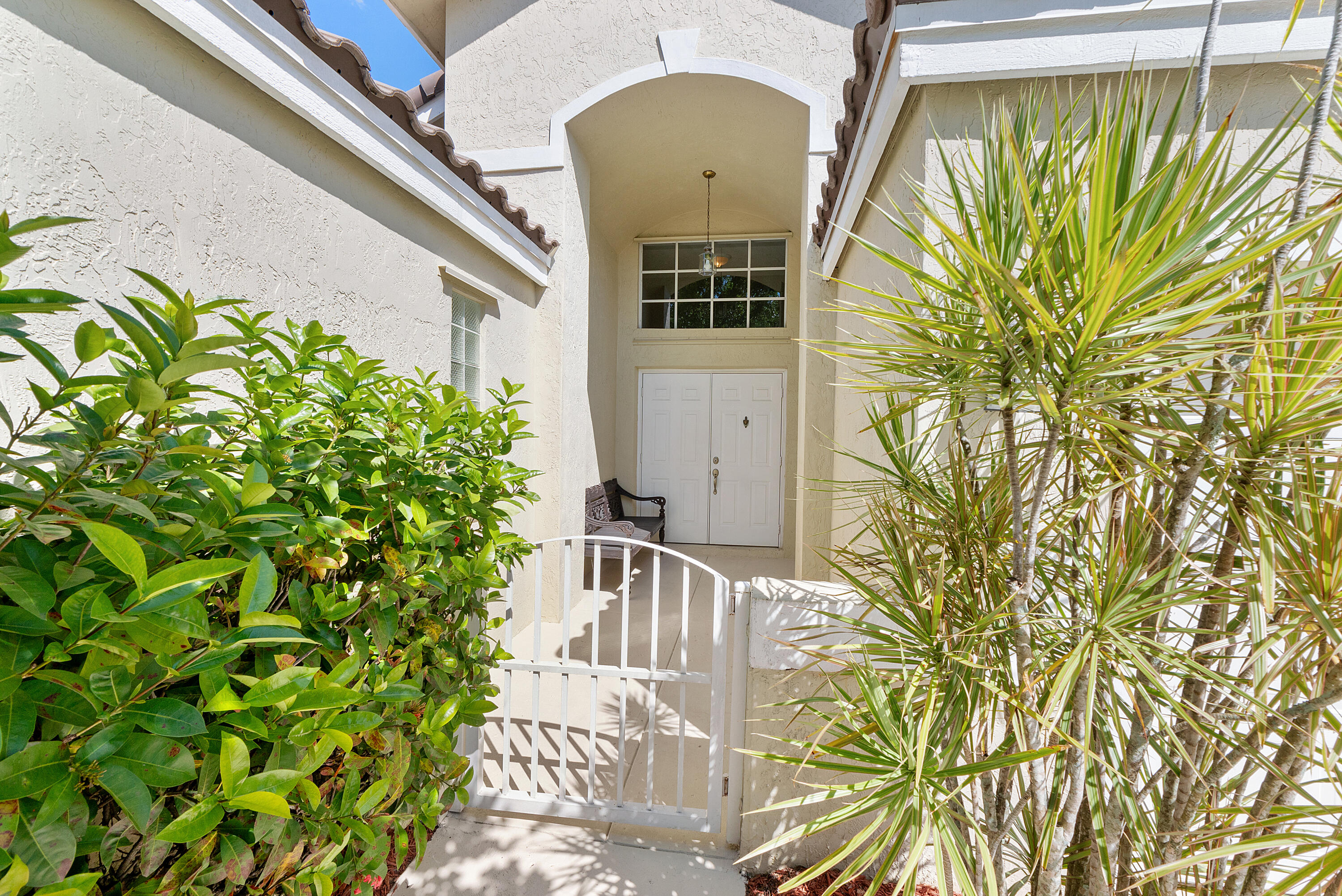 Captiva Cay - COUNTRY ISLES COVE - Residential
