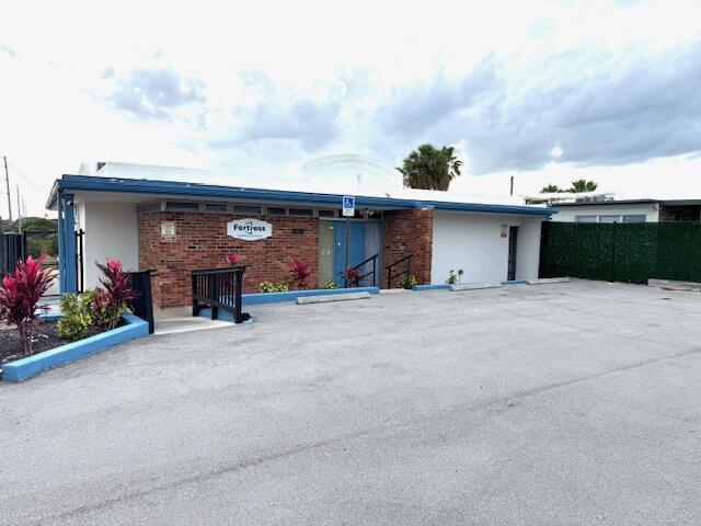 FEE & MAY'S RESUBDIVISION - Commercial Sale