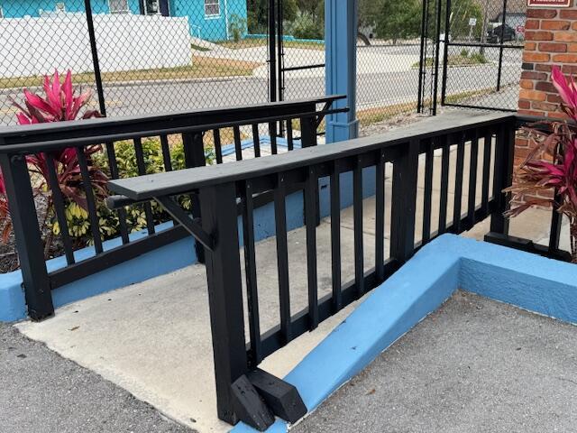 FEE & MAY'S RESUBDIVISION - Commercial Sale