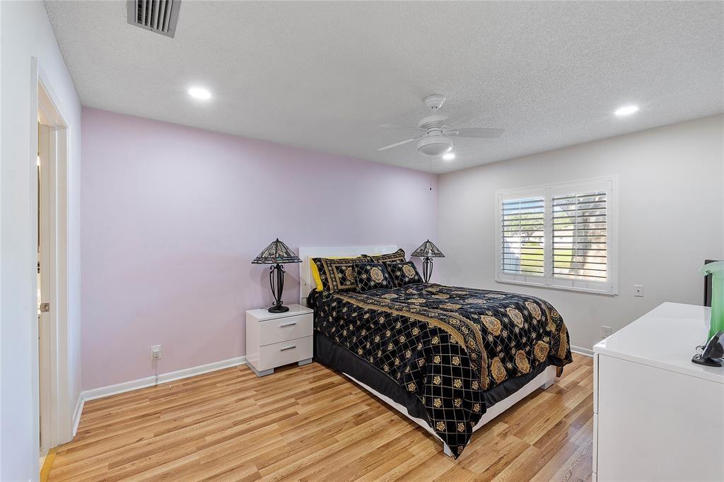 WHISPER WALK - Residential