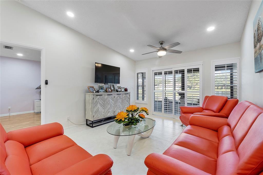 WHISPER WALK - Residential