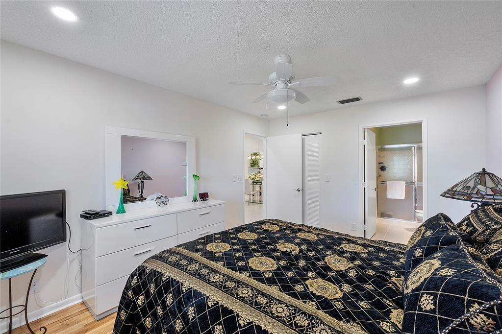 WHISPER WALK - Residential