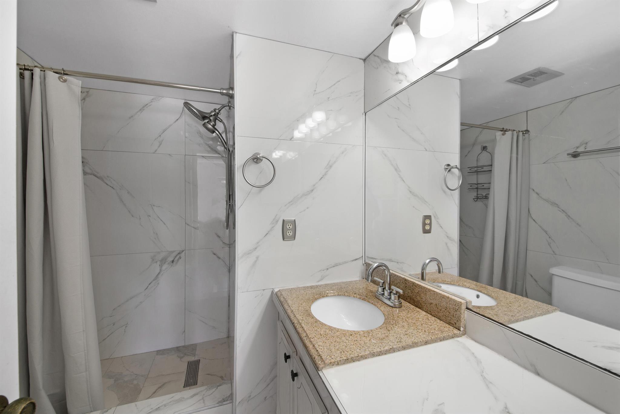 SUNRISE LAKES Phase 3 - Residential