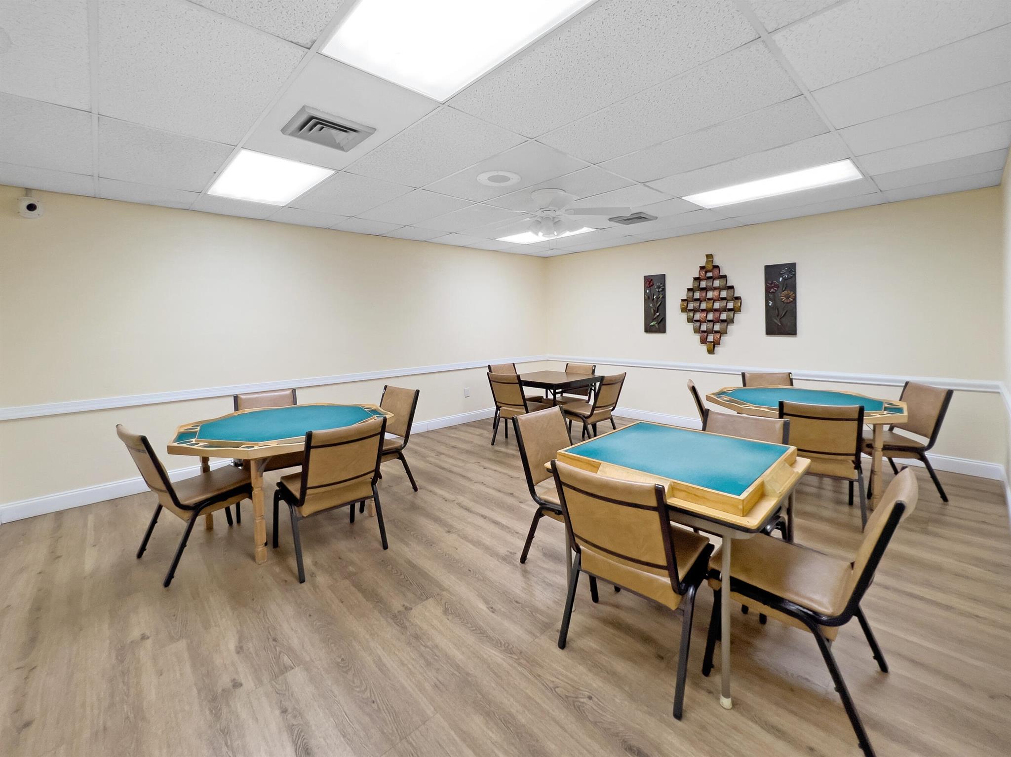 SUNRISE LAKES Phase 3 - Residential