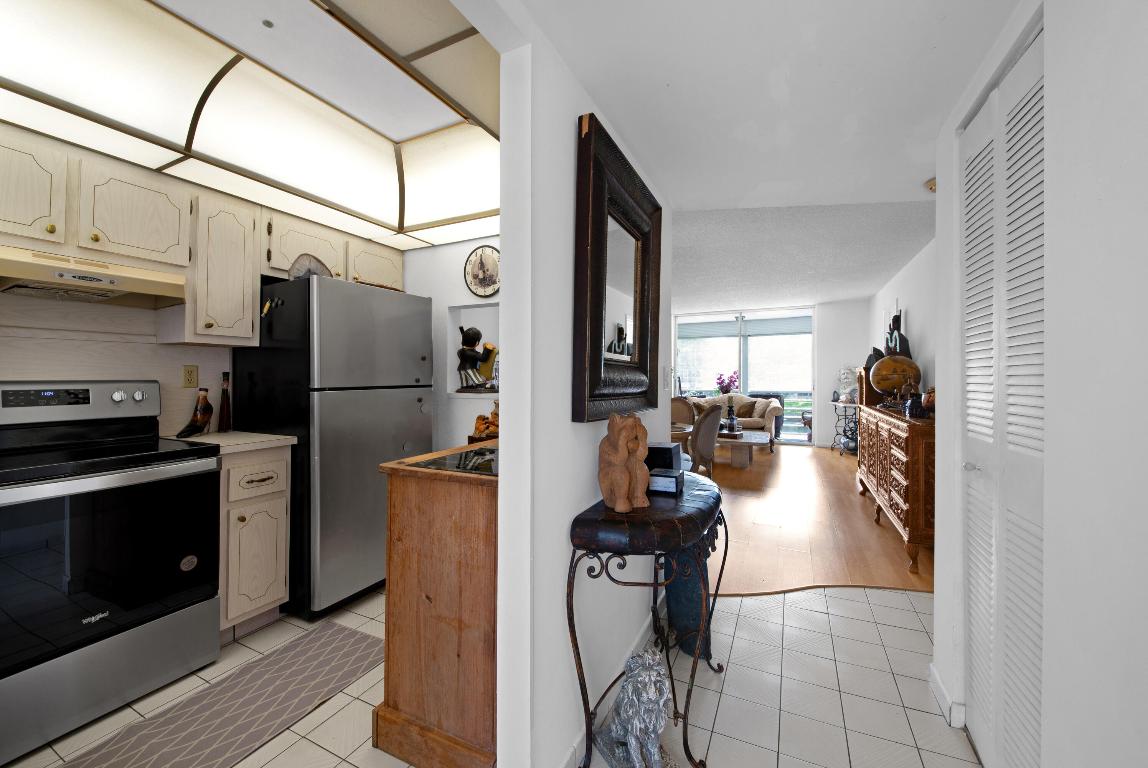 SUNRISE LAKES Phase 3 - Residential